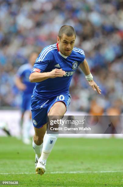 Joe Cole of Chelsea during the FA Cup final match between Chelsea and Portsmouth at Wembley Stadium on May 15, 2010 in London, England.