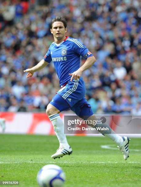 Frank Lampard of Chelsea during the FA Cup final match between Chelsea and Portsmouth at Wembley Stadium on May 15, 2010 in London, England.