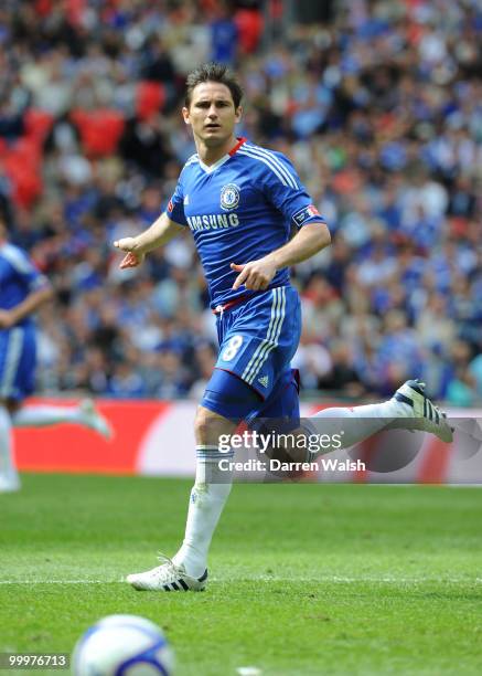 Frank Lampard of Chelsea during the FA Cup final match between Chelsea and Portsmouth at Wembley Stadium on May 15, 2010 in London, England.