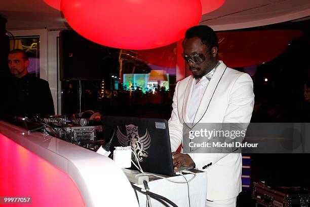 Will.i.am performs at the de Grisogono "Crazy Chic Evening" cocktail party at the Hotel Du Cap Eden Roc on May 18, 2010 in Antibes, France.