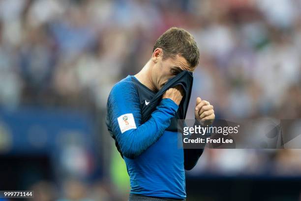 Antoine Griezmann of France in action during the 2018 FIFA World Cup Russia Final between France and Croatia at Luzhniki Stadium on July 15, 2018 in...