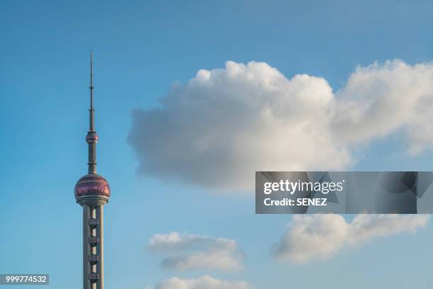 oriental pearl tower - shanghai / china - pearl district stock pictures, royalty-free photos & images