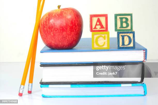 back to school - food jayk7 stock pictures, royalty-free photos & images