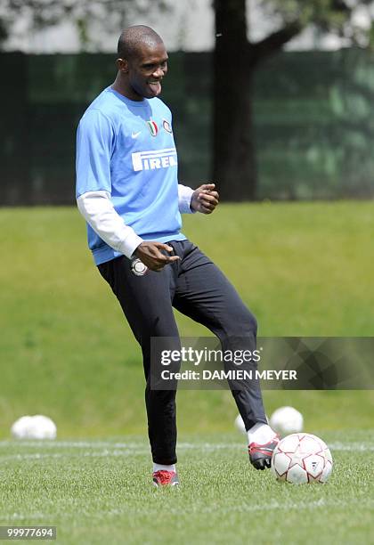 Inter Milan's Cameroonian forward Samuel Eto'o attends a training session at the Inter Milan training center in Appiano Gentile on May 18, 2010....