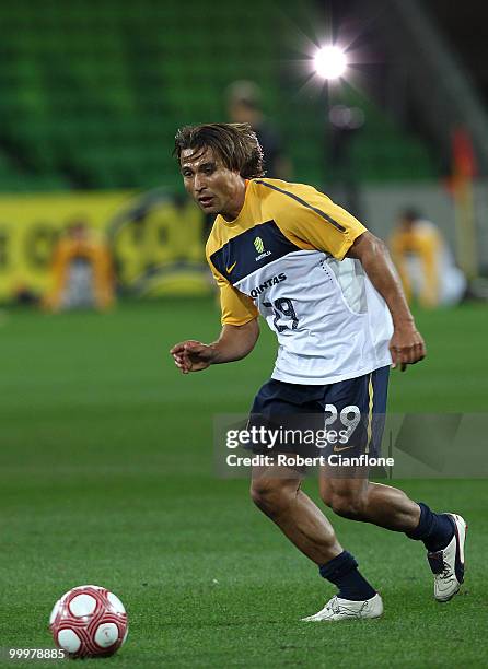 Nick Carle of Australia controls the ball during an Australian Socceroos training session at AAMI Park on May 19, 2010 in Melbourne, Australia.