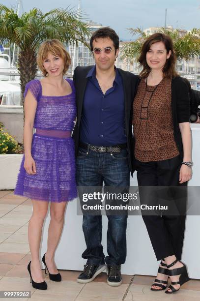 Members of the jury Dinara Droukarova Emmanuelle Devos and President of the Jury Atom Egoyan attend Cinefondation Photo Call held at the Palais des...