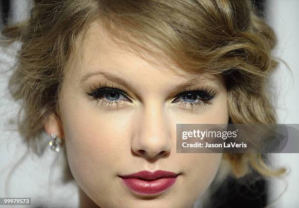 Taylor Swift attends BMI's 58th annual Pop Awards at the Beverly Wilshire Hotel on May 18, 2010 in Beverly Hills, California.