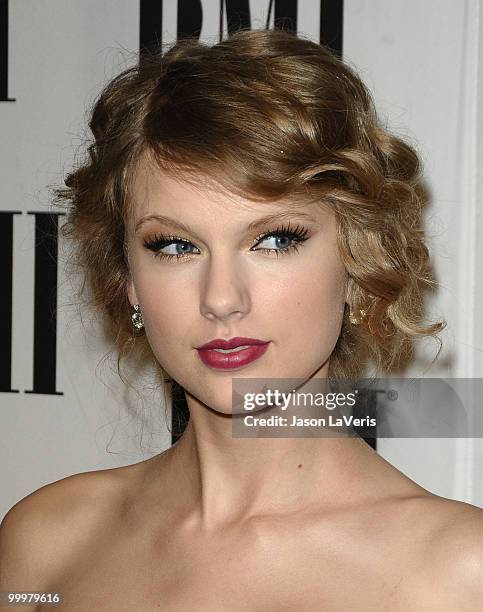 Taylor Swift attends BMI's 58th annual Pop Awards at the Beverly Wilshire Hotel on May 18, 2010 in Beverly Hills, California.