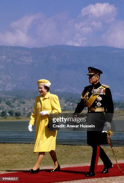Queen Elizabeth ll and Prince Philip, Duke of Edinburgh arrive for a state visit to Nepal on February 17,1986 in Kathmandu, Nepal.