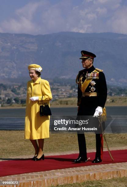 Queen Elizabeth ll and Prince Philip, Duke of Edinburgh arrive for a state visit to Nepal on February 17,1986 in Kathmandu, Nepal.