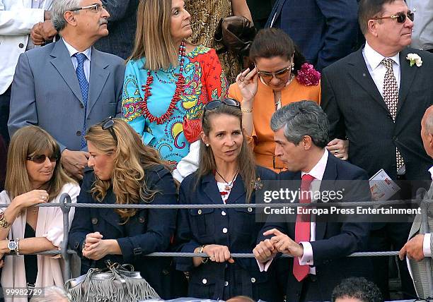 Princess Elena of Spain , Adolfo Suarez Illana and Isabel Flores attend the San Isidro Fair Bullfight on May 18, 2010 in Madrid, Spain.