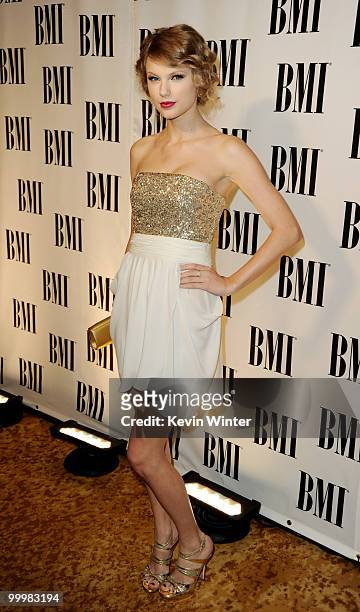 Singer/songwriter Taylor Swift arrives at the 58th Annual BMI Pop Awards at the Beverly Wilshire Hotel on May 18, 2010 in Beverly Hills, California.