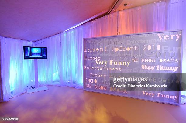 General view of atmosphere at the TEN Upfront presentation at Hammerstein Ballroom on May 19, 2010 in New York City. 19688_002_0026.JPG