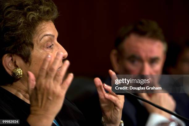 Former Health and Human Services Secretaries Tommy Thompson and Donna Shalala testify before the Senate Finance Committee during a full committee...