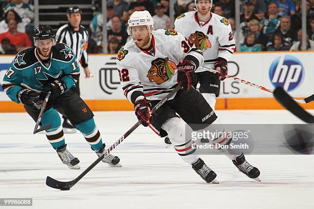 Kris Versteeg of the Chicago Blackhawks skates up ice in Game One of the Western Conference Finals during the 2010 NHL Stanley Cup Playoffs against...