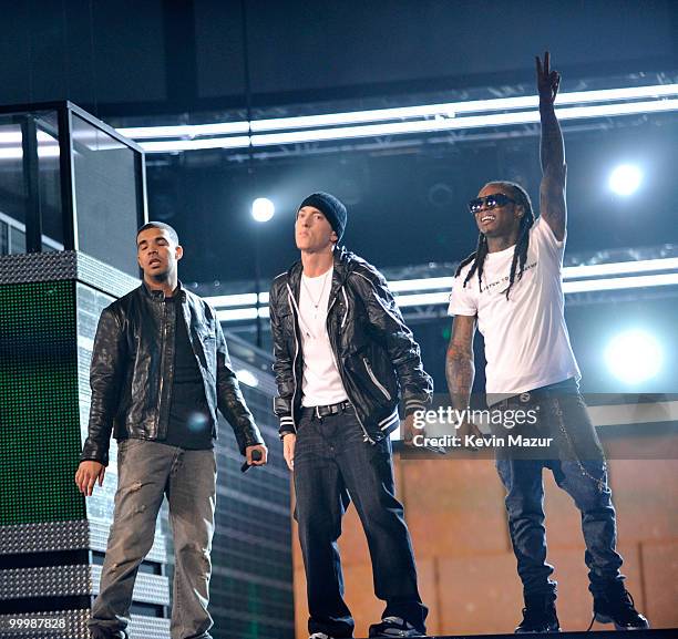 Eminem and Lil Wayne performs onstage at the 52nd Annual GRAMMY Awards held at Staples Center on January 31, 2010 in Los Angeles, California.