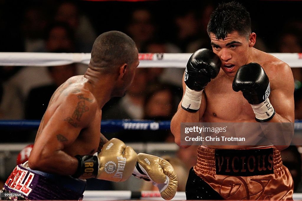 Nate Campbell v Victor Ortiz