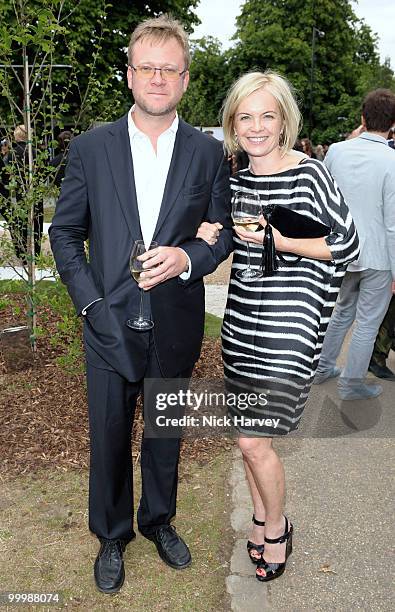 Presenter Mariella Frostrup with her husband Jason McCue attends the annual Summer Party at the Serpentine Gallery on July 9, 2009 in London, England.