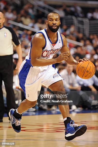 Baron Davis of the Los Angeles Clippers dribbles against the New Orleans Hornets during the game at Staples Center on March 15, 2010 in Los Angeles,...