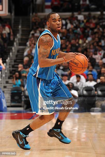 Marcus Thornton of the New Orleans Hornets dribbles against the Los Angeles Clippers during the game at Staples Center on March 15, 2010 in Los...