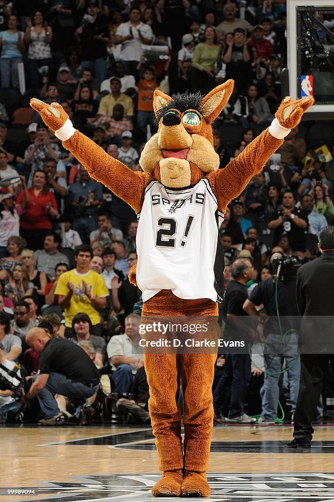 Orlando Magic v San Antonio Spurs