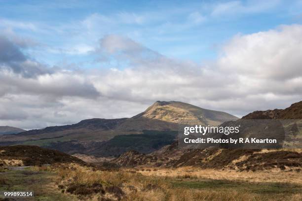 moel siabod, snowdonia national park, north wales - capel curig stock pictures, royalty-free photos & images