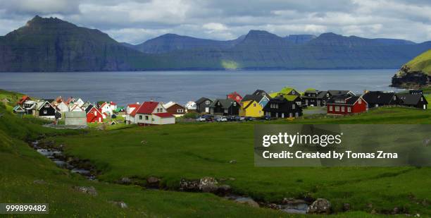 colourful houses of gjógv - temas stock pictures, royalty-free photos & images