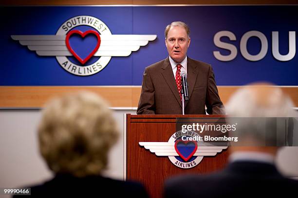 Gary Kelly, chief executive officer of Southwest Airlines Co., speaks at the annual shareholders meeting at company headquarters in Dallas, Texas,...