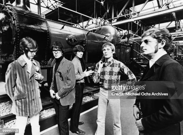 The British Rock and Roll group Manfred Mann pose for a portrait circa 1966 in London, England.