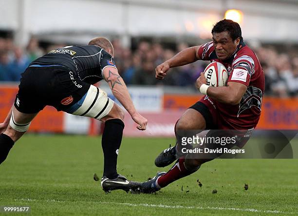 Alaifatu Fatialofa of Bristol takes on James Scaysbrook during the Championship playoff final match, 1st leg between Exeter Chiefs and Bristol at...
