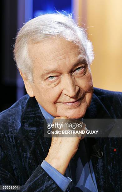 Picture taken on October 4, 2005 shows French editor Robert Laffont posing during a TV show in Paris. Laffont died on May 19, 2010 in Paris, he was...