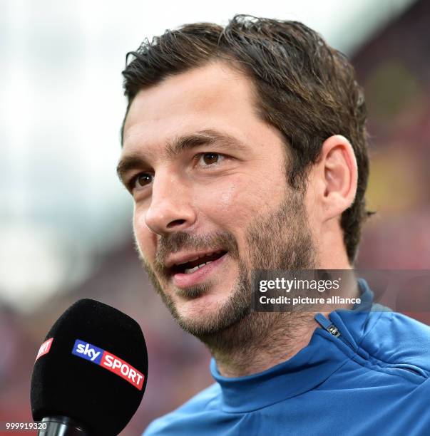 Mainz' coach Sandro Schwarz, photographed during the Bundesliga soccer match between FSV Mainz 05 and Bayer Leverkusen at the Opel Arena in Mainz,...