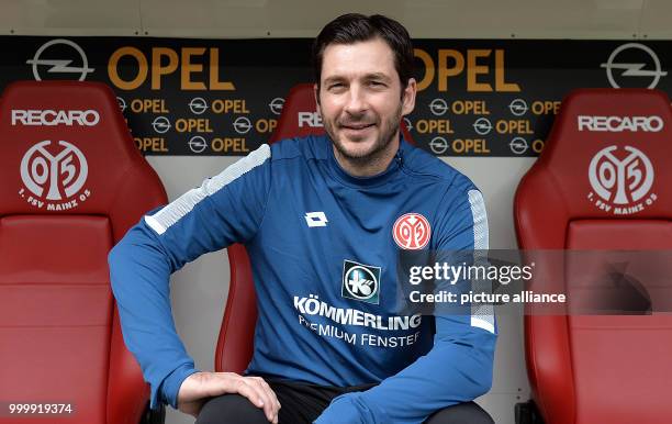 Mainz' coach Sandro Schwarz, photographed during the Bundesliga soccer match between FSV Mainz 05 and Bayer Leverkusen at the Opel Arena in Mainz,...