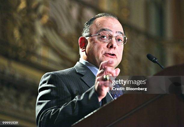 Clarence Cazalot, president and chief executive officer of Marathon Oil Corporation, speaks during an Executives' Club of Chicago luncheon in...