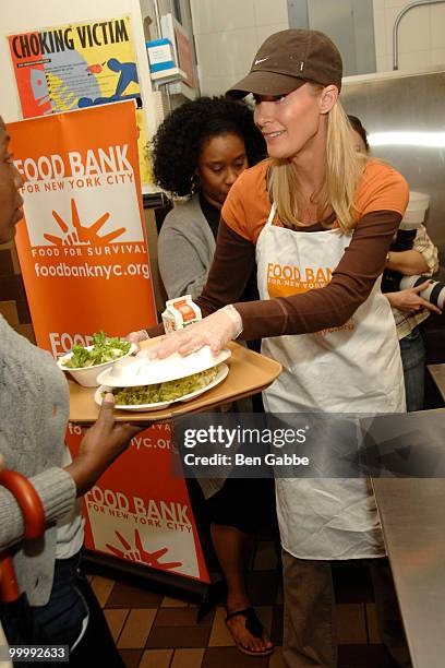 Sandra Lee delivers food to the Food Bank for New York City's Community Kitchen of West Harlem in celebration of 'Ladies Day' on May 19, 2010 in New...