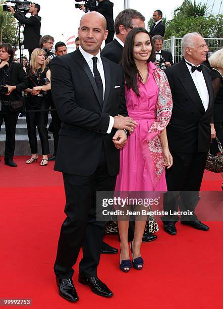 Billy Zane and Kelly Brook attend the premiere of 'Poetry' held at the Palais des Festivals during the 63rd Annual International Cannes Film Festival...