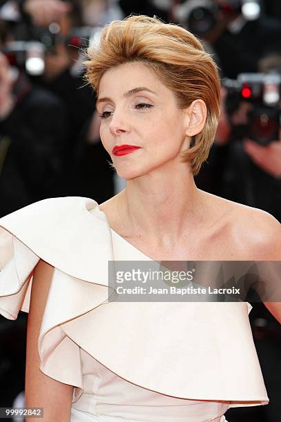 Clotilde Courau attends the premiere of 'Poetry' held at the Palais des Festivals during the 63rd Annual International Cannes Film Festival on May...