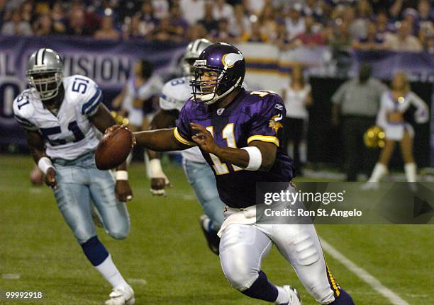 Quarterback Daunte Culpepper of the Minnesota Vikings in a game with the Minnesota Vikings at the Metrodome in Minneapolis, Minnesota. The Vikings...