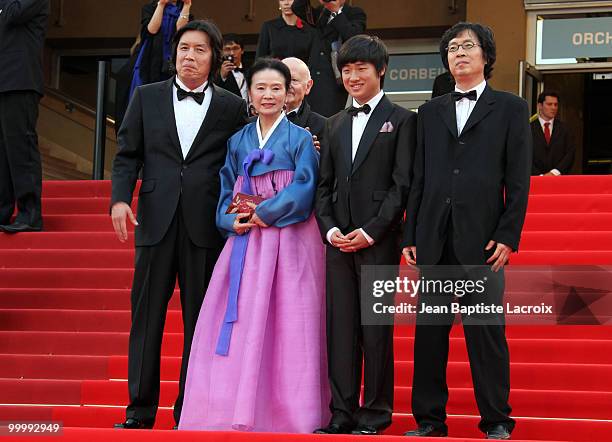 Chang-Dong Lee, Jeong-hee Yoon, David Lee and Jun-dong Lee attend the premiere of 'Poetry' held at the Palais des Festivals during the 63rd Annual...
