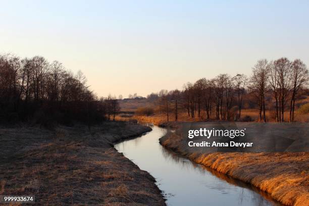 concurrent shore - anna stockfoto's en -beelden