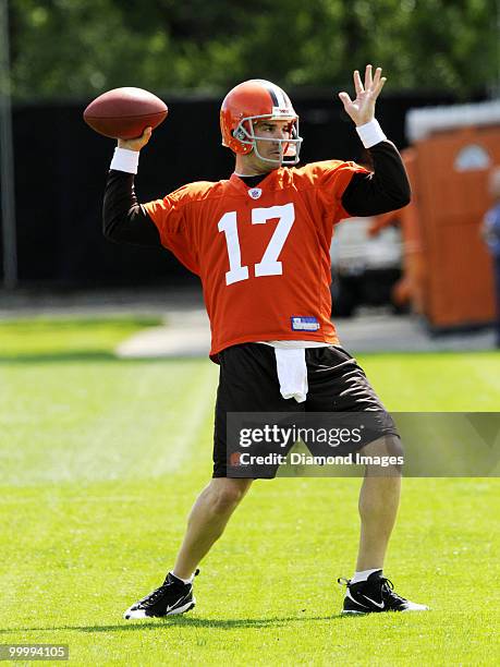 Quarterback Jake Delhomme of the Cleveland Browns throws a pass during the team's organized team activity on May 19, 2010 at the Cleveland Browns...