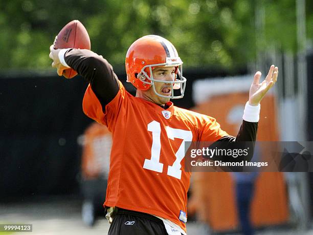 Quarterback Jake Delhomme of the Cleveland Browns throws a pass during the team's organized team activity on May 19, 2010 at the Cleveland Browns...