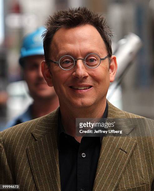 Actor Michael Emerson visits "Late Show With David Letterman" at the Ed Sullivan Theater on May 19, 2010 in New York City.