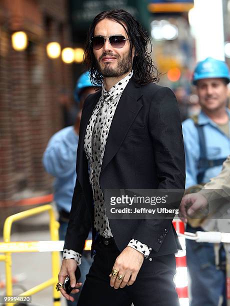 Actor Russell Brand visits "Late Show With David Letterman" at the Ed Sullivan Theater on May 19, 2010 in New York City.