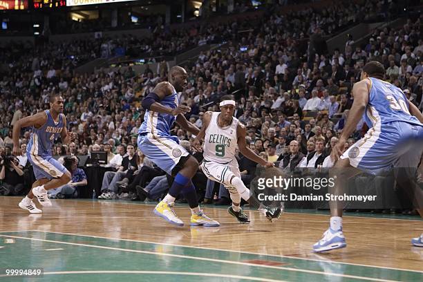 Boston Celtics Rajon Rondo in action vs Denver Nuggets. Boston, MA 3/24/2010 CREDIT: Damian Strohmeyer