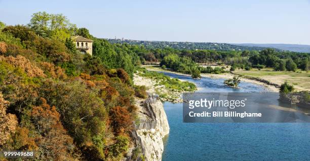 view from  the pont du gard - pont 個照片及圖片檔