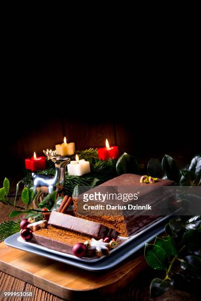 chocolate gingerbread with filling - modell stock pictures, royalty-free photos & images