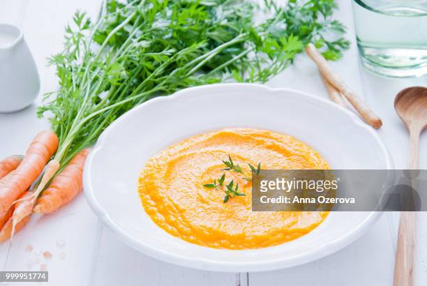 creamy carrot soup - anna stock-fotos und bilder