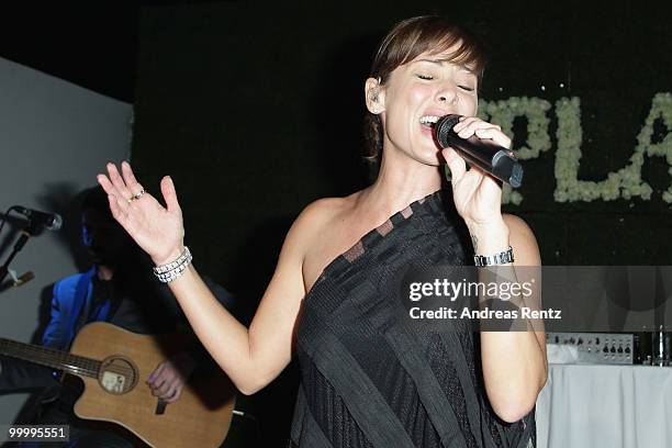 Singer Natalie Imbruglia performs at the Replay Party during the 63rd Annual Cannes Film Festival at the Star Style Lounge on May 19, 2010 in Cannes,...