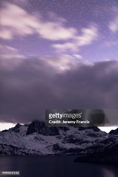 night sky stars over banner peak above garnet lake in the ansel adams wilderness - ansel stock pictures, royalty-free photos & images